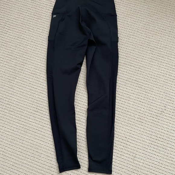 Fabletics Mila High Waisted Pocket Leggings Mesh (Black) - Picture 3 of 5